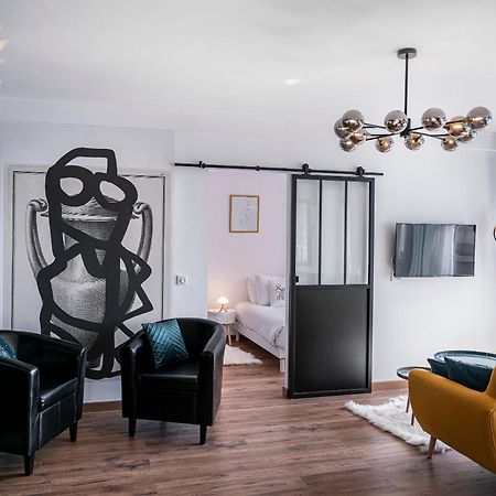 Au Palais Des Pyrenees! Hyper Centre -Clim-Balcon-Parking Gratuit Apartment По Екстериор снимка