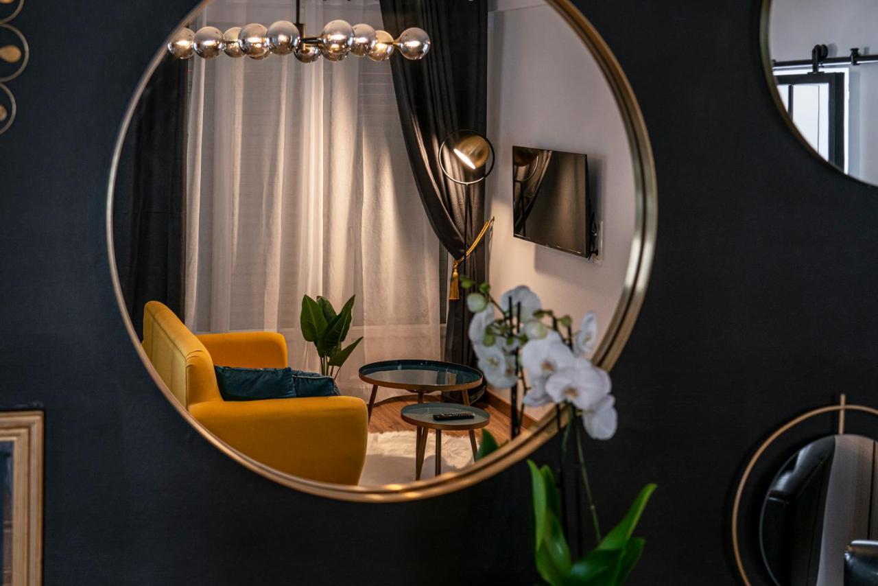 Au Palais Des Pyrenees! Hyper Centre -Clim-Balcon-Parking Gratuit Apartment По Екстериор снимка