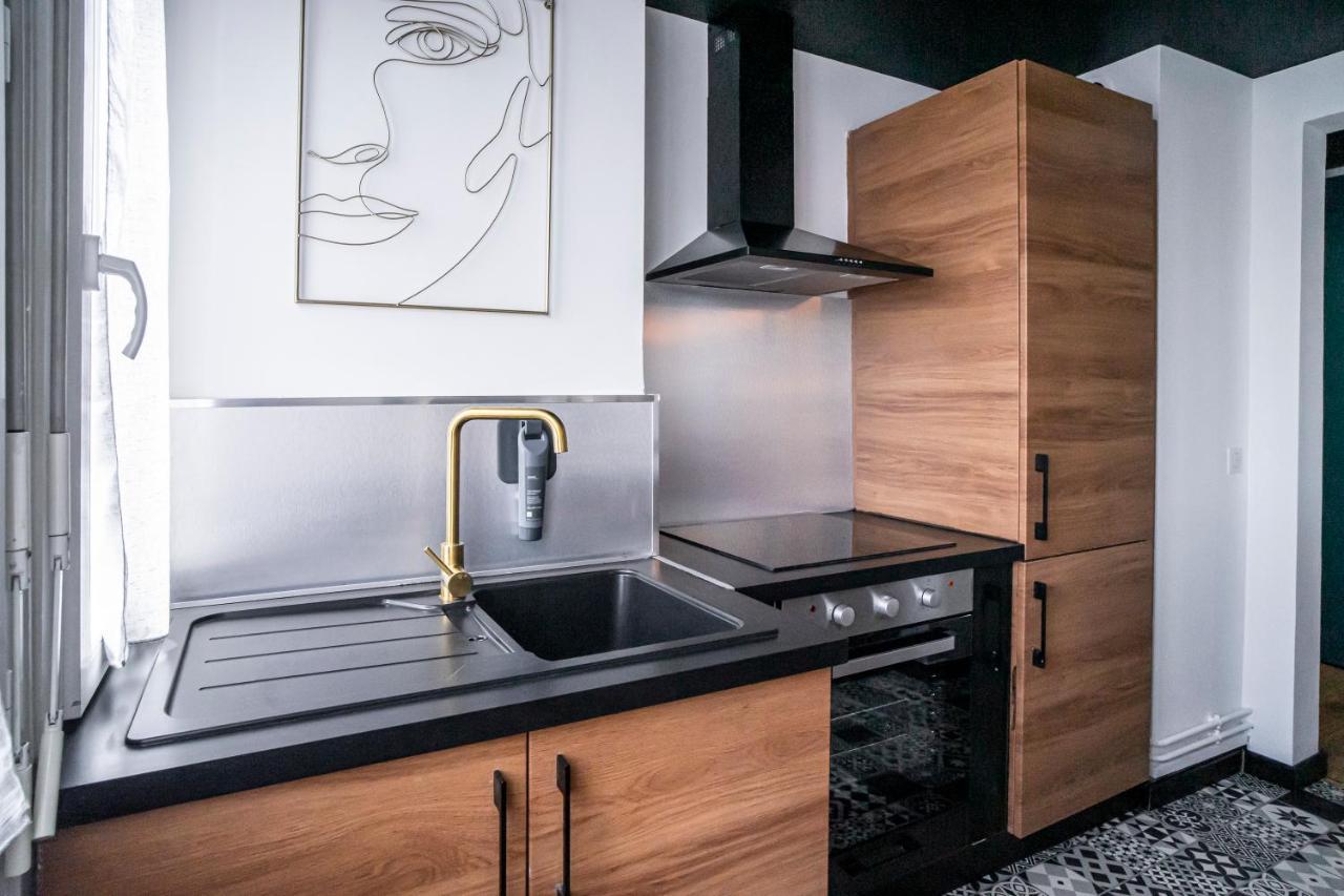 Au Palais Des Pyrenees! Hyper Centre -Clim-Balcon-Parking Gratuit Apartment По Екстериор снимка